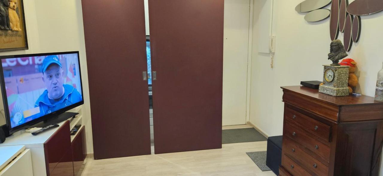 Studio 22M2 A Ivry/Seine-A 200 Metres De Paris. Proche Metro 7 Exterior photo