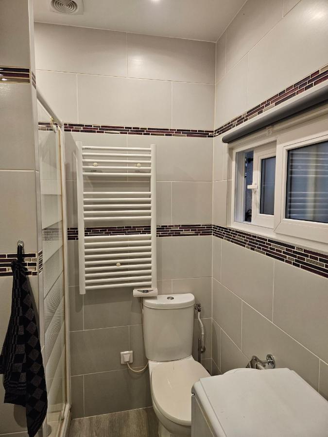 Studio 22M2 A Ivry/Seine-A 200 Metres De Paris. Proche Metro 7 Exterior photo